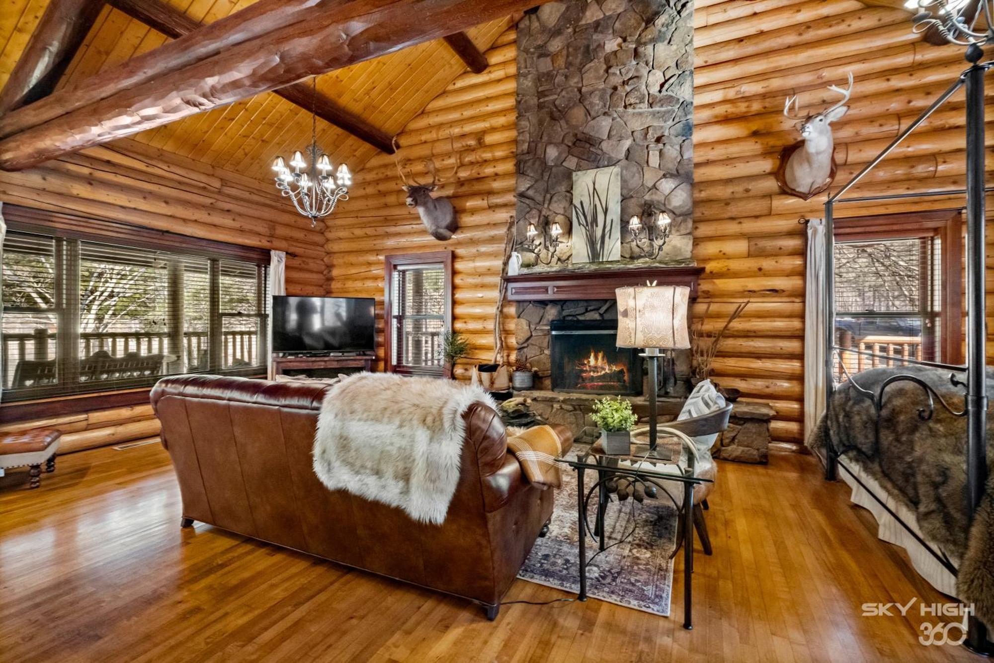 Cinnamon Valley Eureka Springs Room photo