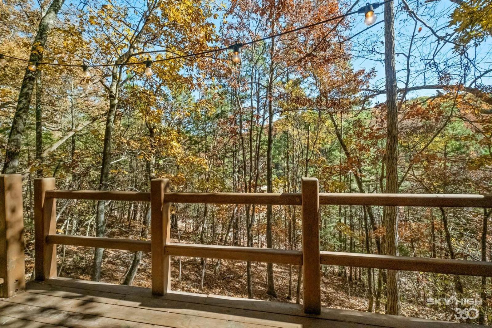Cinnamon Valley Eureka Springs Room photo